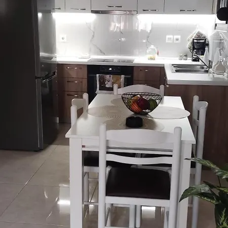 Apartament Πολυτελεσ -Μοντερνο Διαμερισμα Larissa Zewnętrze zdjęcie